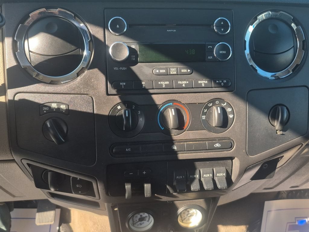 2010 Ford Super Duty F-350 DRW XL