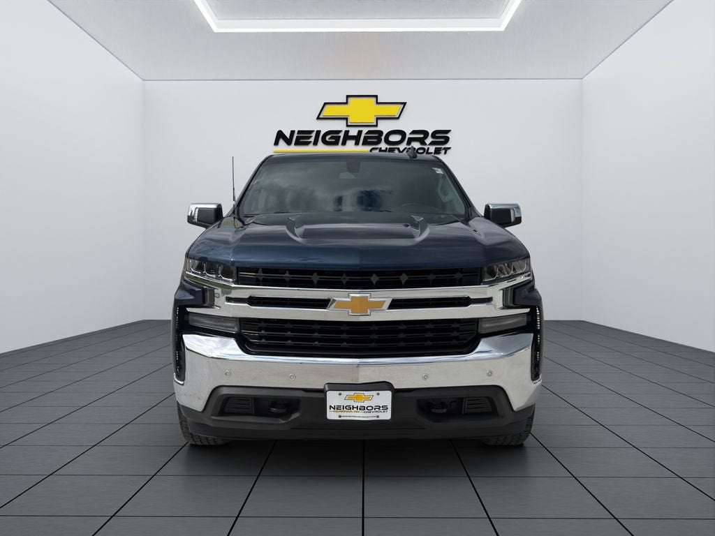 Used 2021 Chevrolet Silverado 1500 LT with VIN 1GCUYDED4MZ268595 for sale in Warroad, Minnesota