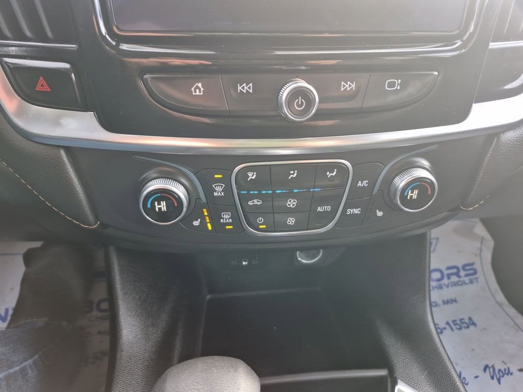 2021 Chevrolet Traverse LT Cloth